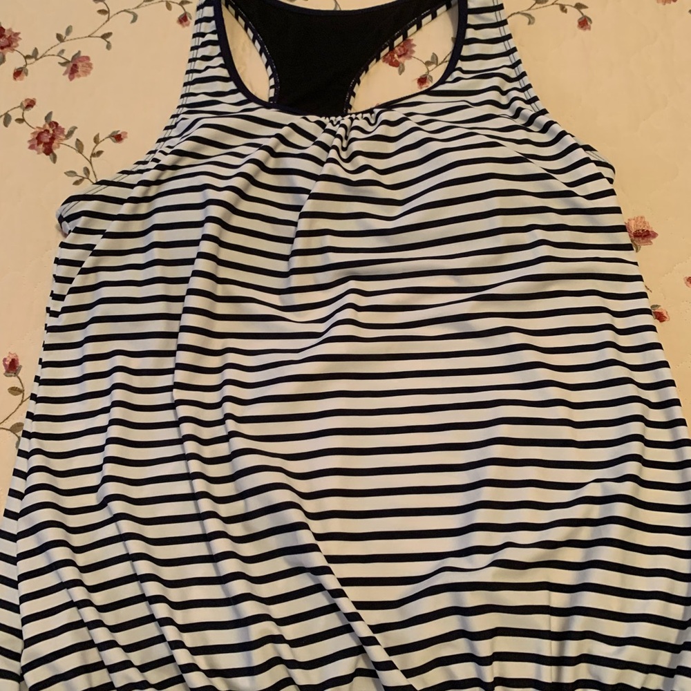 Chic Striped Women's Tankini Top